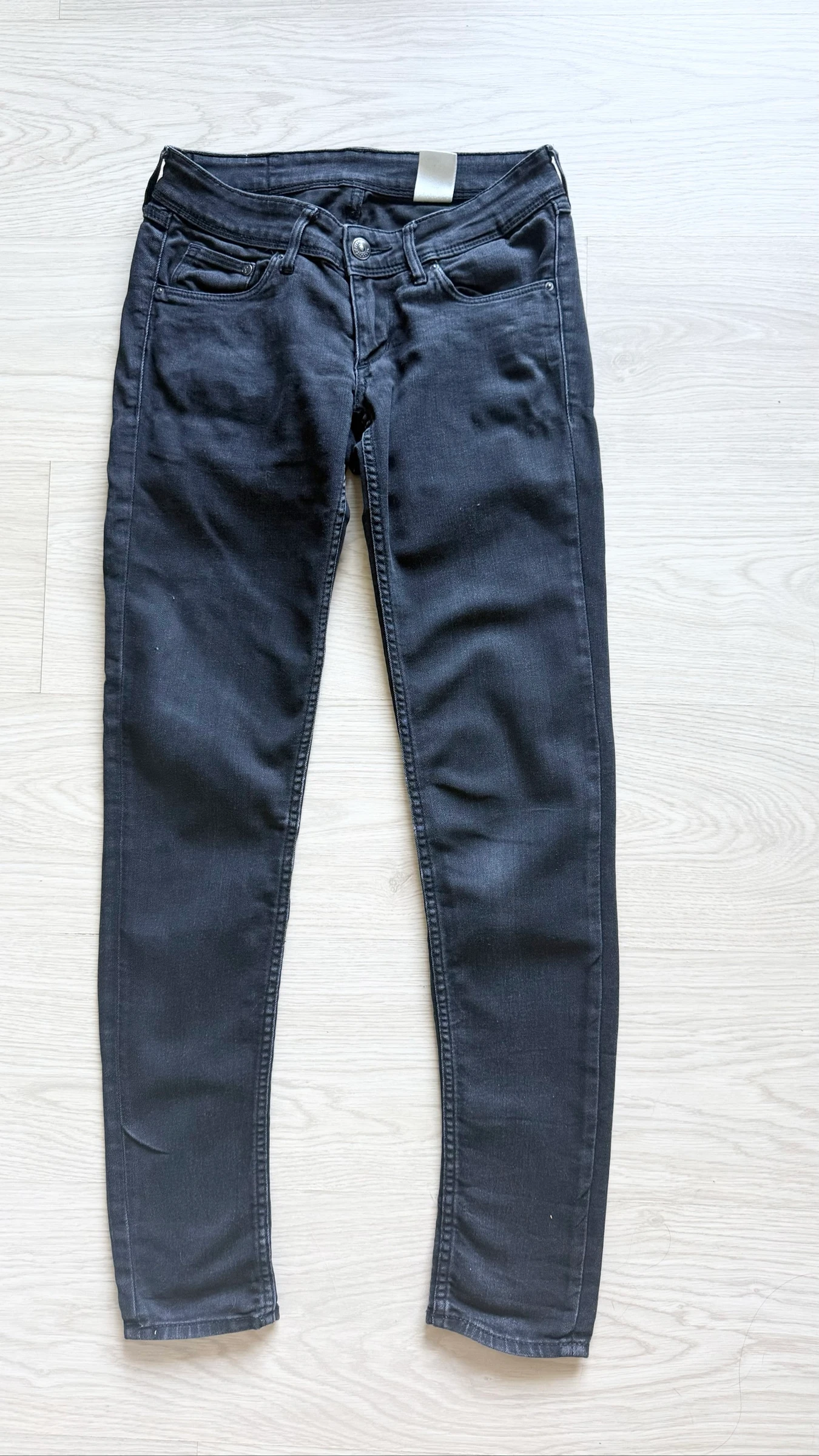 Jeans skinny slim preto H&M tamanho 36 P – photo 5